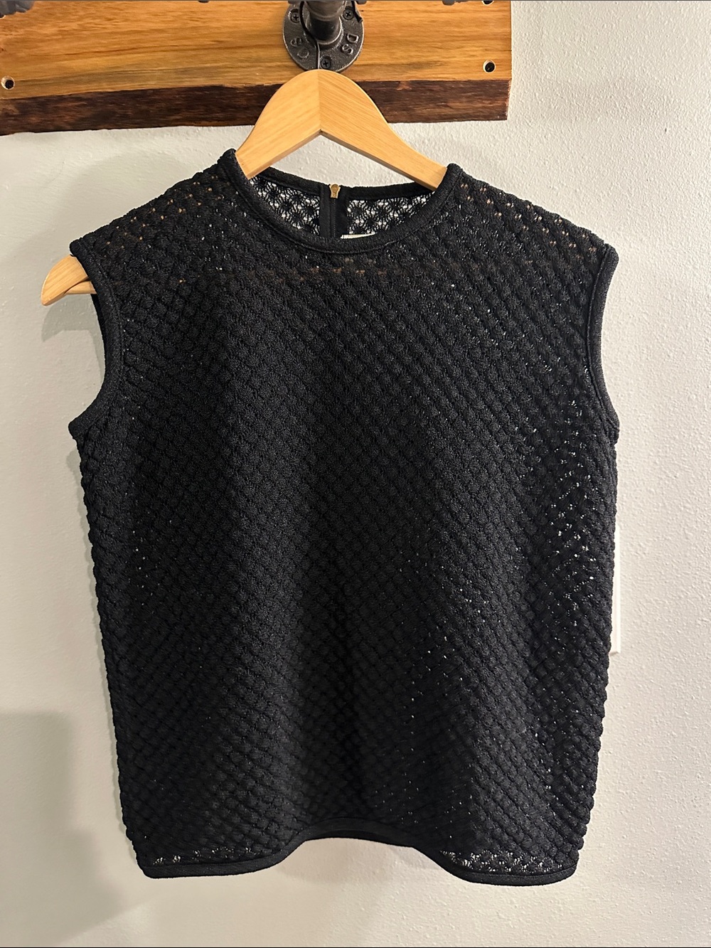 Sleeveless Black Textured Knit Tank Top Size S/M